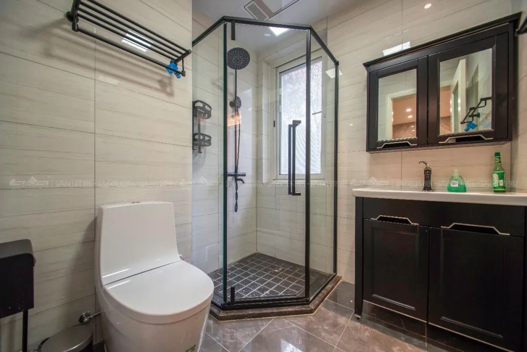 賞·析|剔除羈絆，一屋三餐四季，隨心而活。