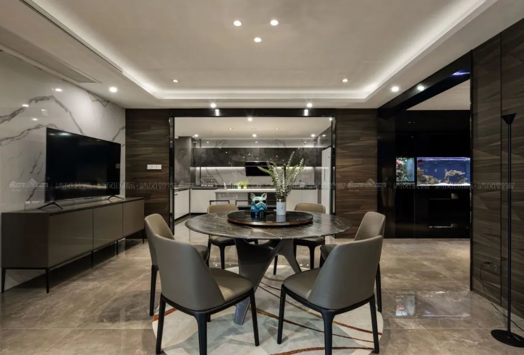 賞·析|港式味道，小眾風(fēng)格里的大眾情懷。