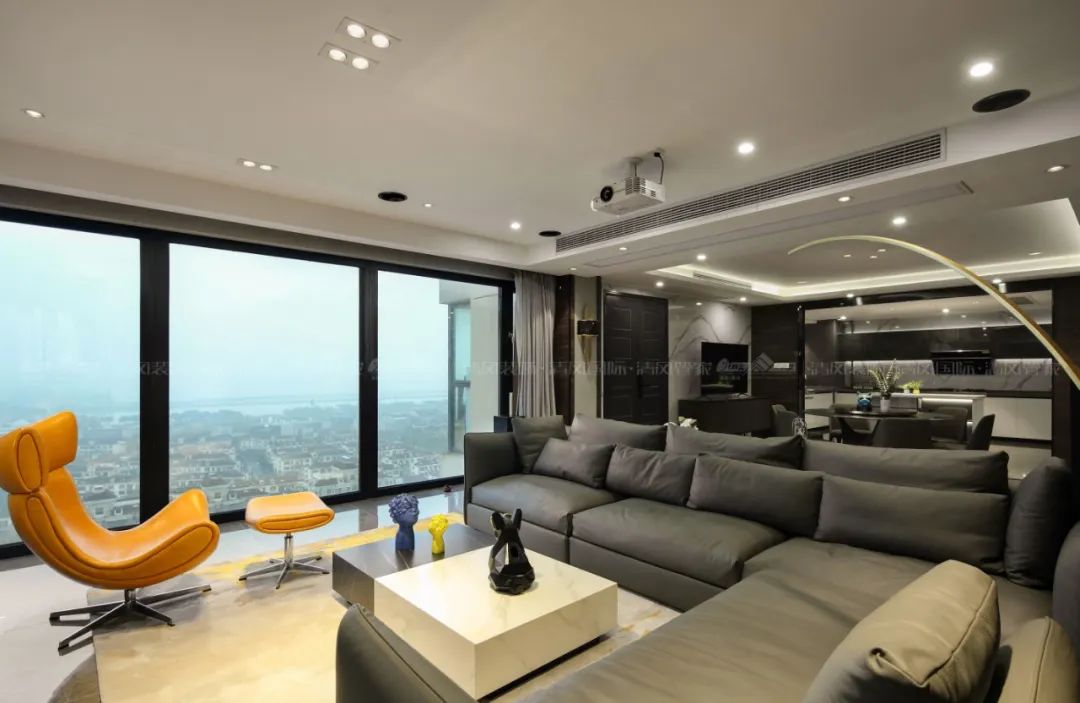 賞·析|港式味道，小眾風(fēng)格里的大眾情懷。