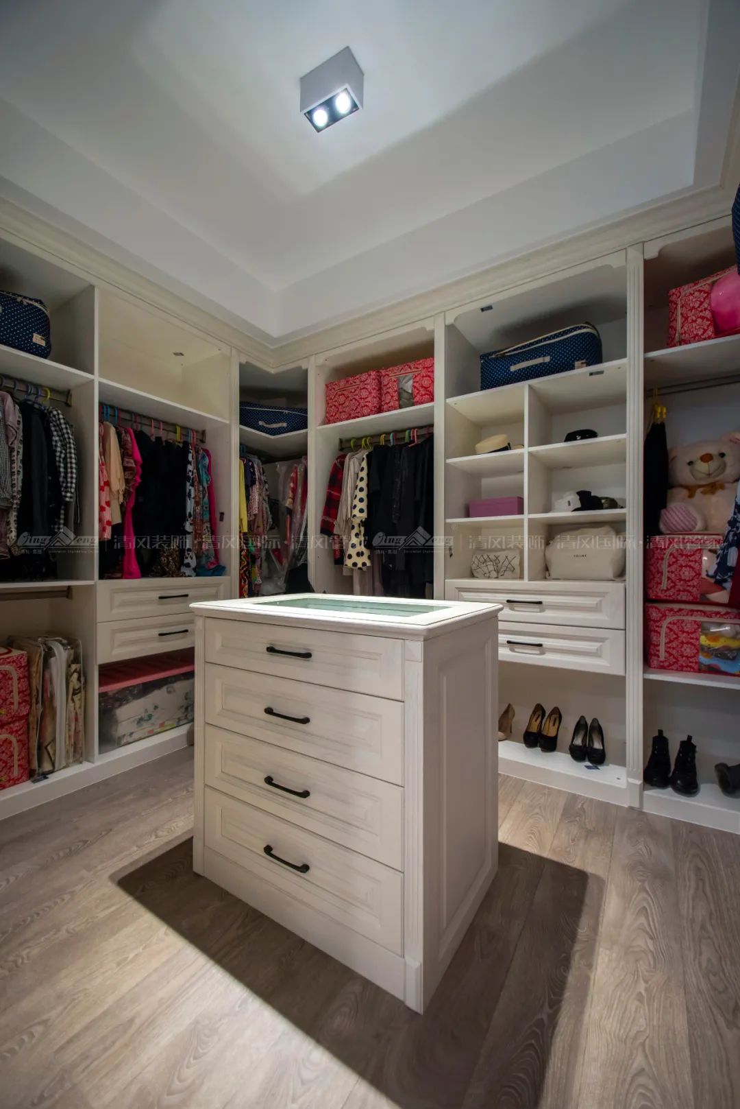 賞·析|剔除羈絆，一屋三餐四季，隨心而活。