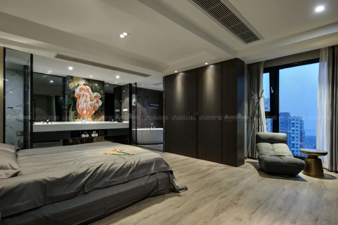 賞·析|港式味道，小眾風(fēng)格里的大眾情懷。