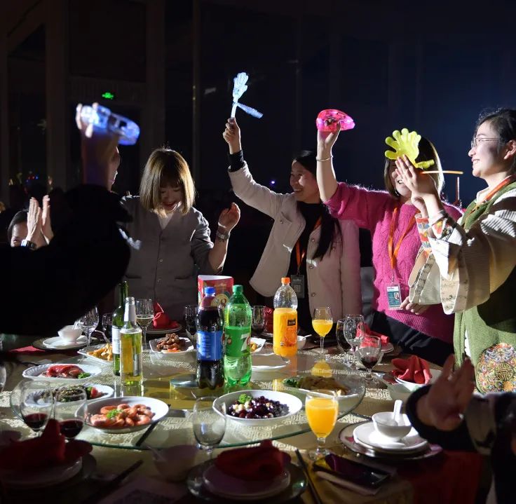 龍騰年·秉初心·創未來|清風裝飾25周年主題年會圓滿成功！