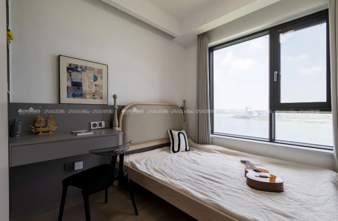 賞·析|140㎡現(xiàn)代簡(jiǎn)約，光影自由穿梭的家滿是松弛感！