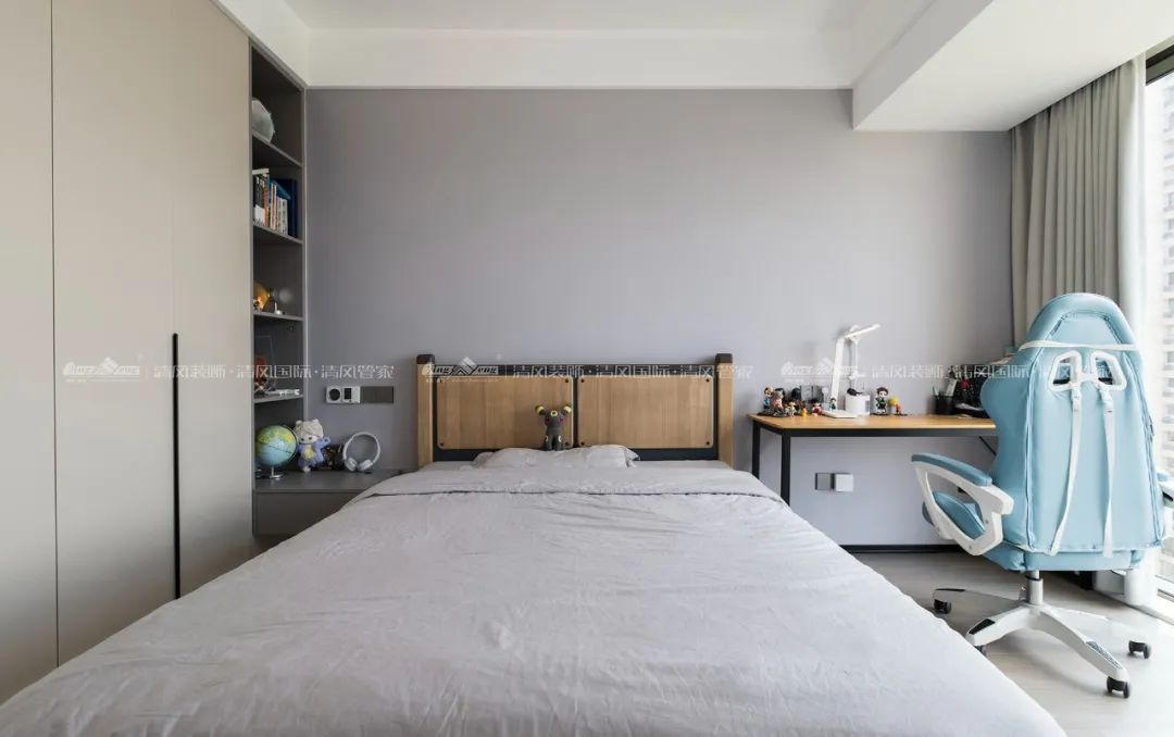 賞·析|140㎡現(xiàn)代簡(jiǎn)約，光影自由穿梭的家滿是松弛感！