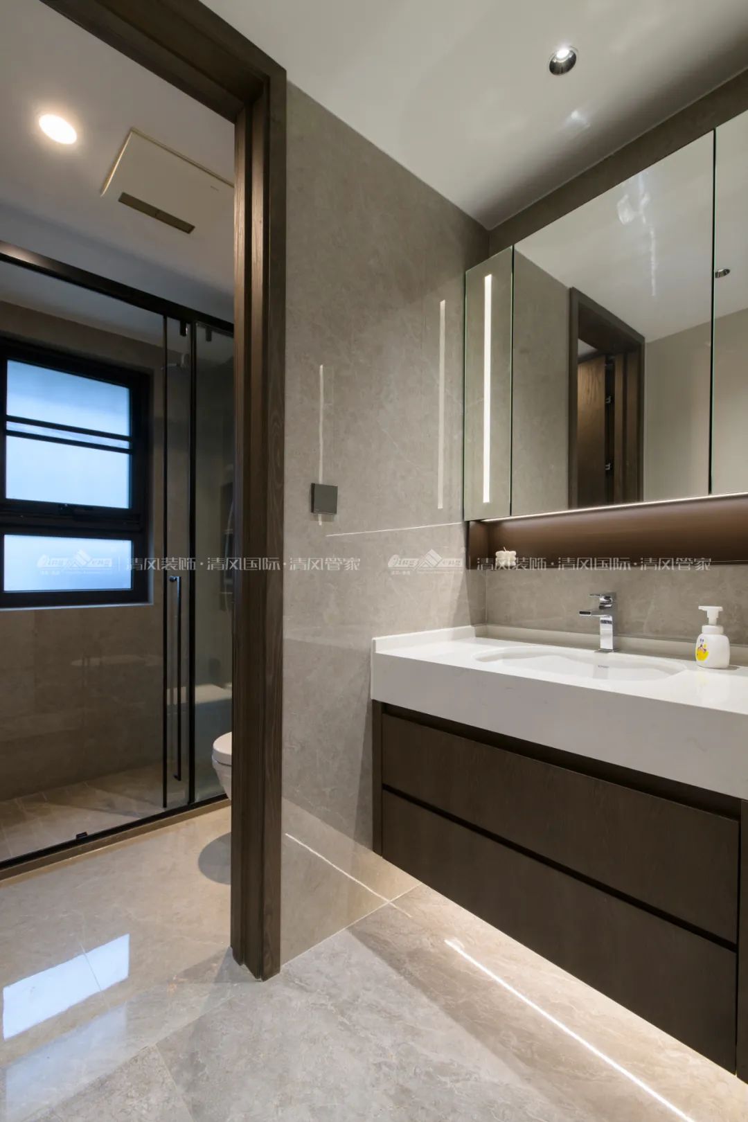 賞·析|198㎡現(xiàn)代輕奢，與精致主義撞個(gè)滿(mǎn)懷！