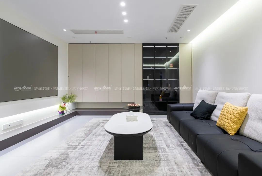 賞·析|300㎡輕法混搭風(fēng)，時(shí)尚溫馨感拉滿！