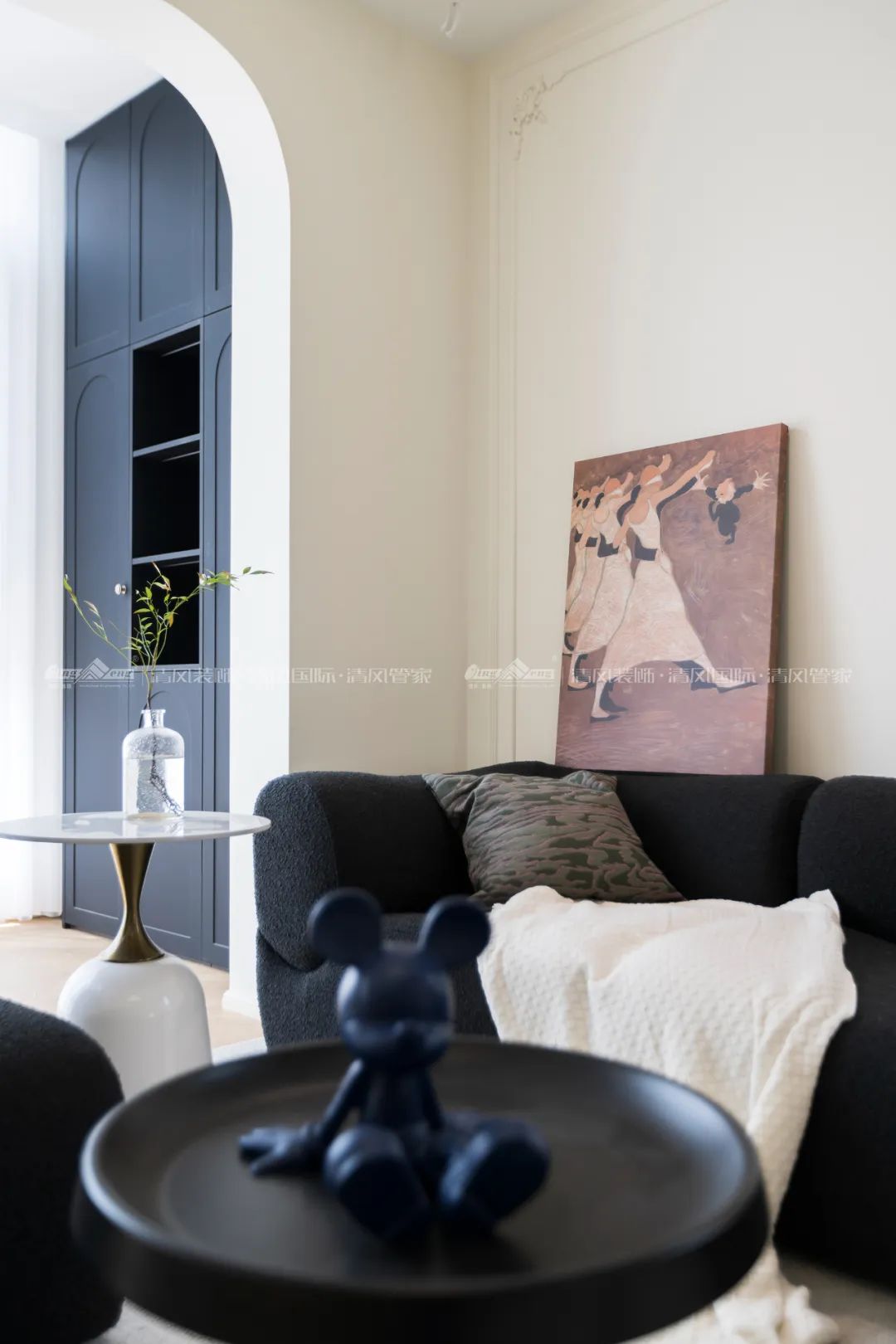 賞·析|300㎡輕法混搭風(fēng)，時(shí)尚溫馨感拉滿！