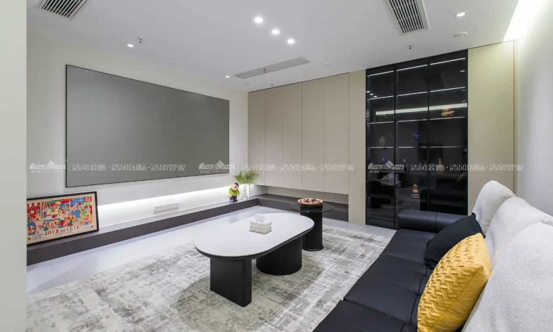 賞·析|300㎡輕法混搭風(fēng)，時(shí)尚溫馨感拉滿！