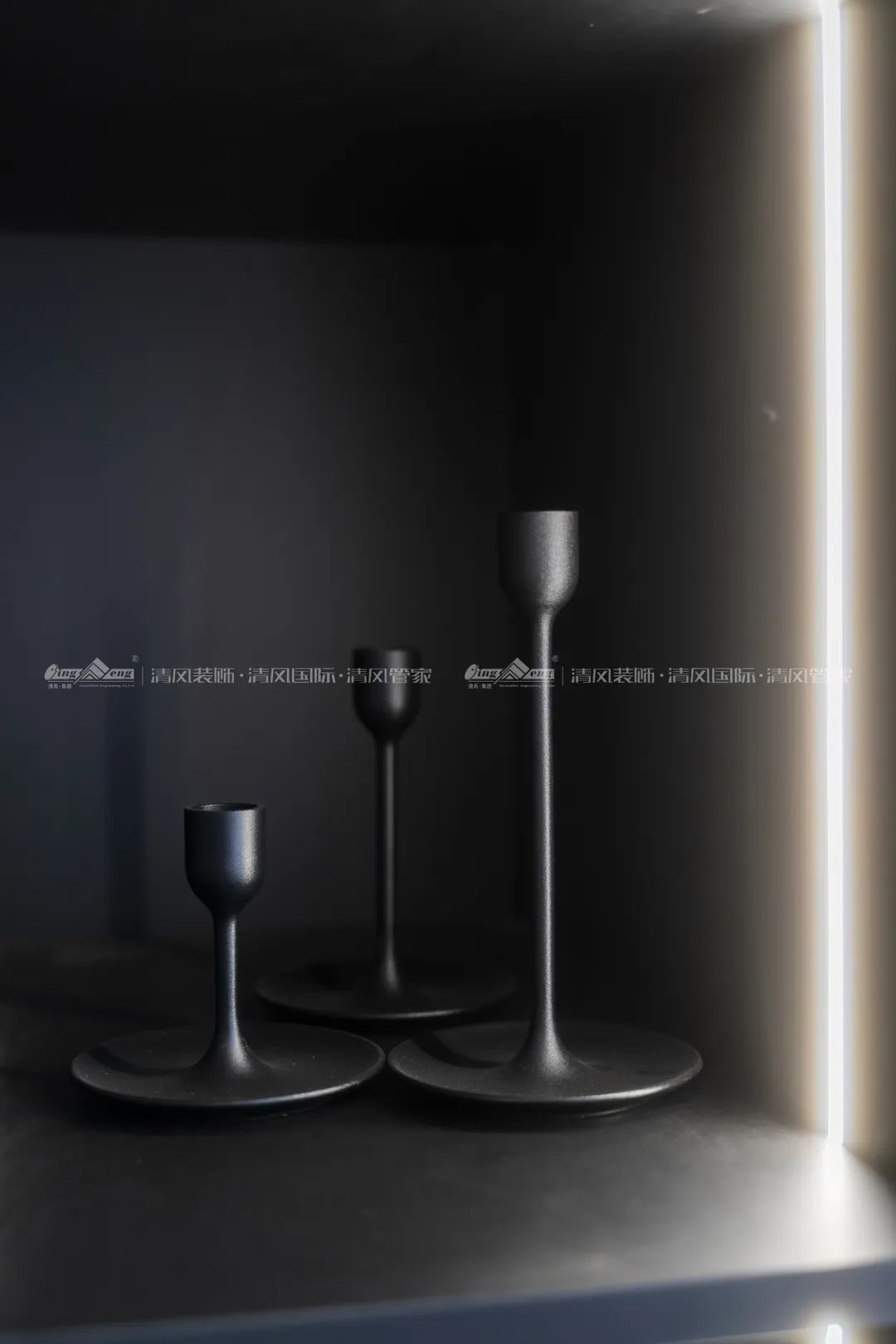 賞·析|300㎡輕法混搭風(fēng)，時(shí)尚溫馨感拉滿！