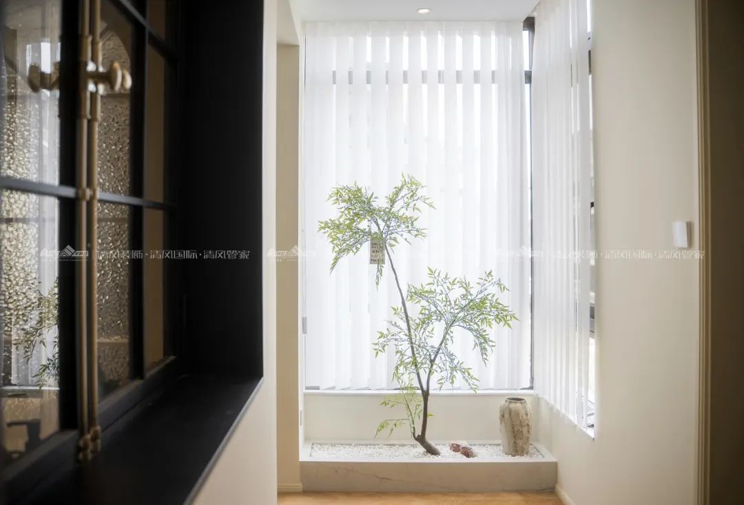 賞·析|300㎡輕法混搭風(fēng)，時(shí)尚溫馨感拉滿！