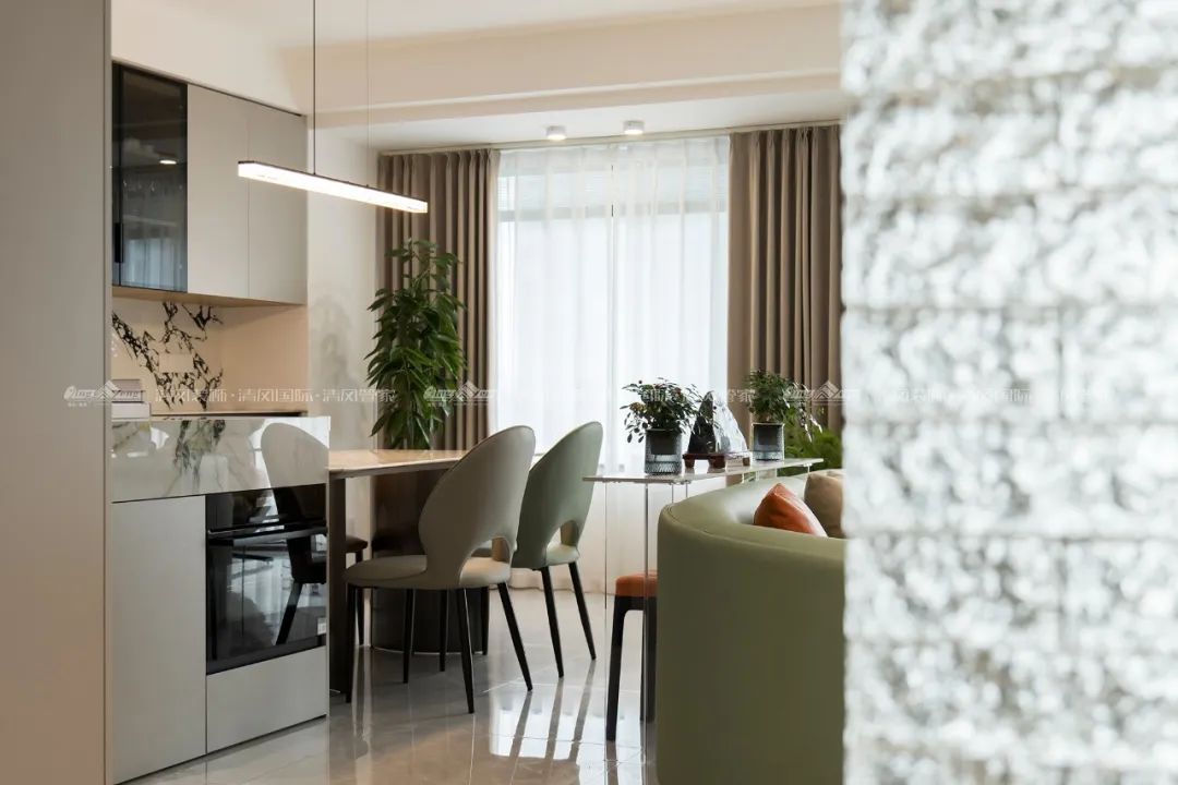 賞·析|140㎡現(xiàn)代簡(jiǎn)約，溫馨治愈，舒適自在