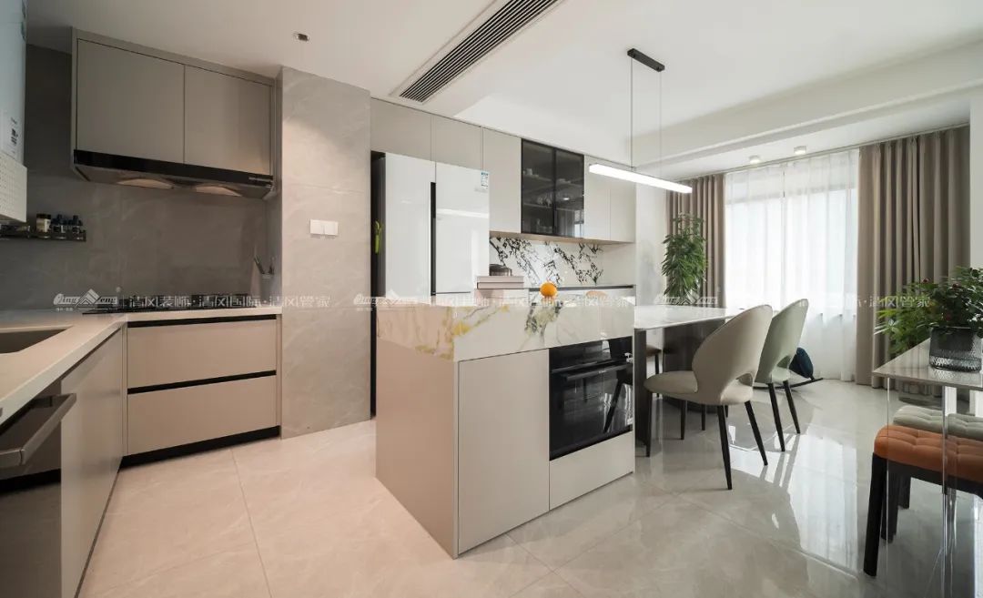 賞·析|140㎡現(xiàn)代簡(jiǎn)約，溫馨治愈，舒適自在