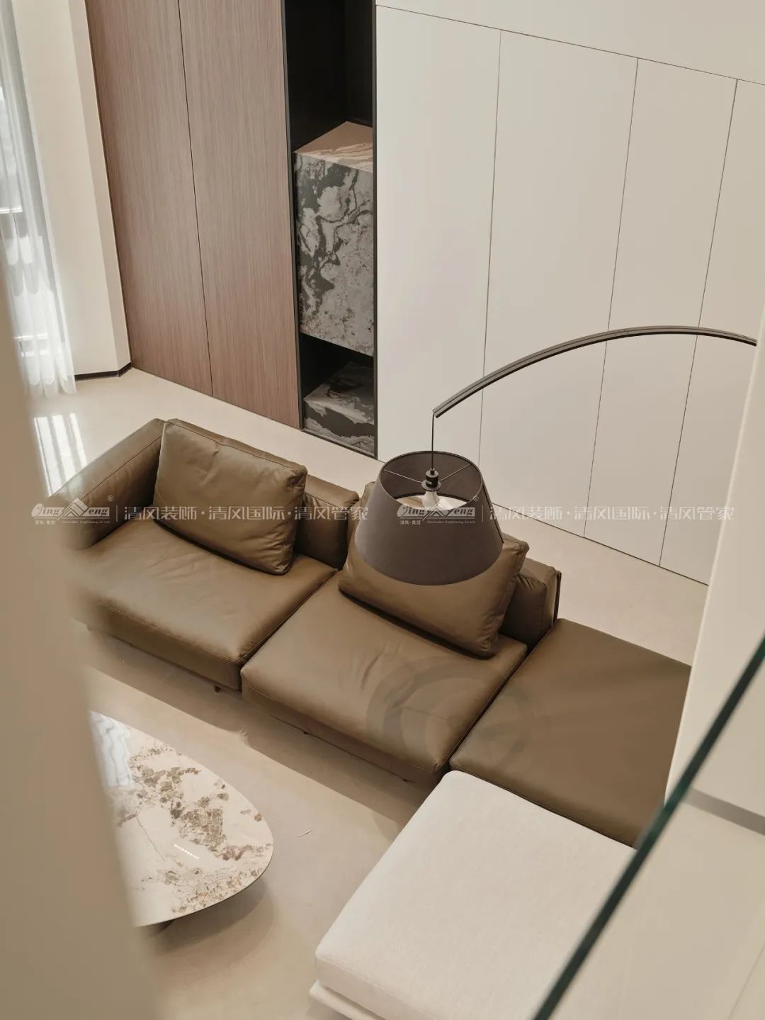 賞·析|289㎡現(xiàn)代極簡別墅,生活與藝術(shù)的碰撞 賞·析|289㎡現(xiàn)代極簡別墅,生活與藝術(shù)的碰撞