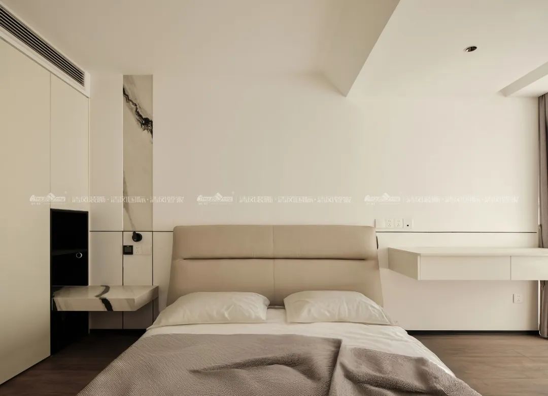 賞·析|289㎡現(xiàn)代極簡別墅，生活與藝術(shù)的碰撞