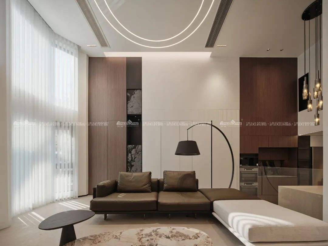 賞·析|289㎡現(xiàn)代極簡別墅，生活與藝術(shù)的碰撞