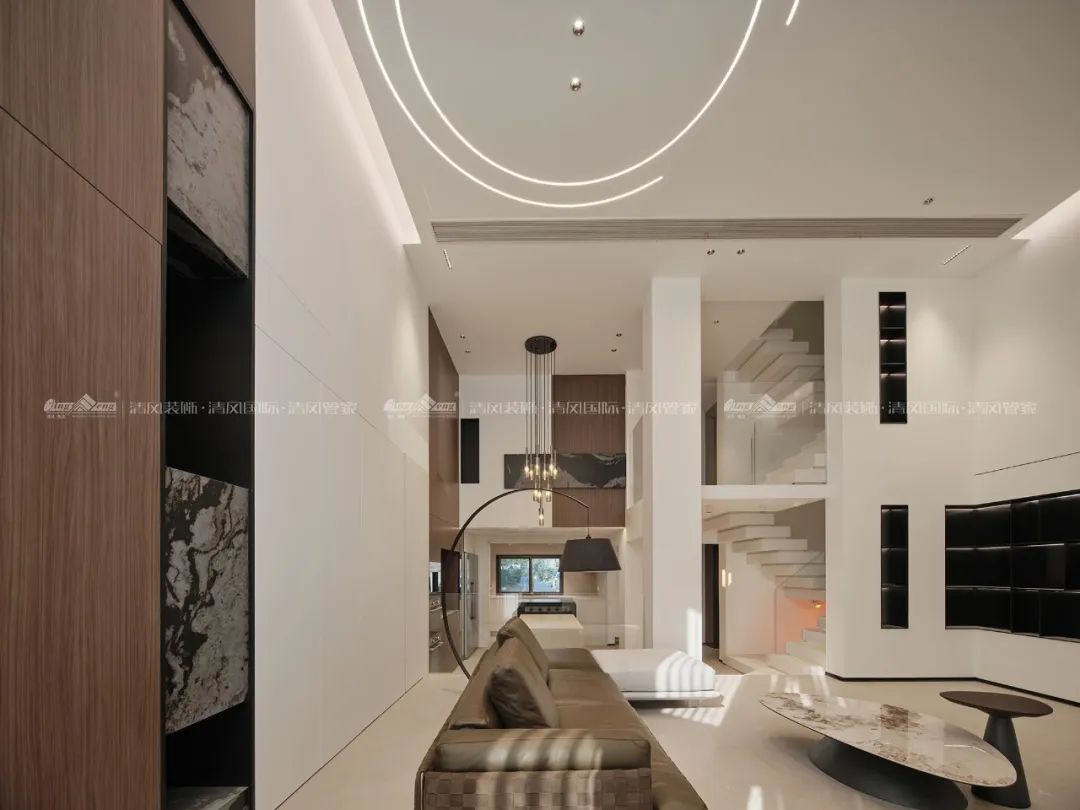 賞·析|289㎡現(xiàn)代極簡別墅，生活與藝術(shù)的碰撞