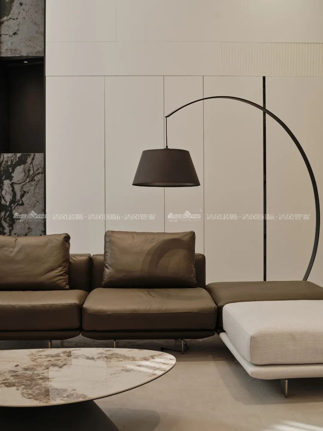 賞·析|289㎡現(xiàn)代極簡別墅，生活與藝術(shù)的碰撞